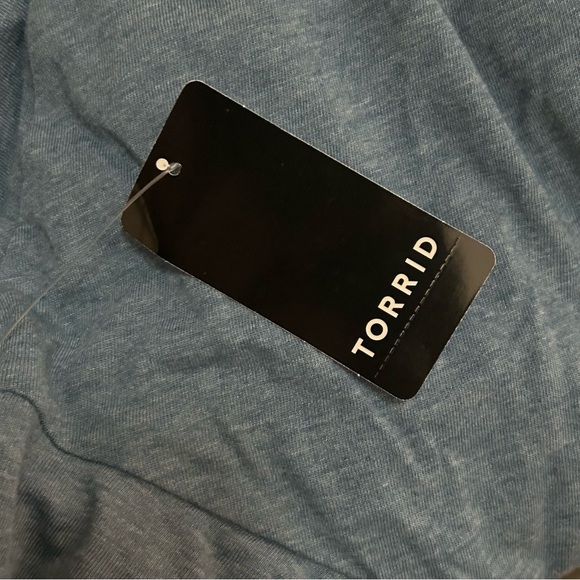 Torrid Classic Fit Signature Jersey Crew Neck Ruffle Shoulder Tee - 6X - Picture 7 of 9